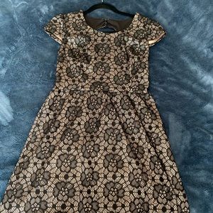 Dentelle mini dress